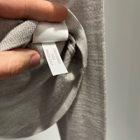 New J Crew Carolyn Embellished Fitted Crewneck Sweater Merino Wool $98 small - Picture 10 of 10